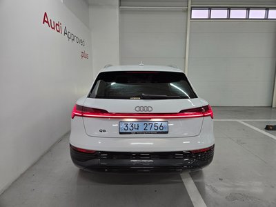 AUDI Q8 E-TRON - 3