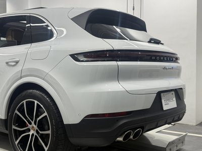 2025 Porsche CAYENNE — миниатюра 5