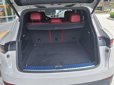 PORSCHE CAYENNE - 3