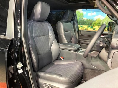 TOYOTA LAND CRUISER 250 - 8