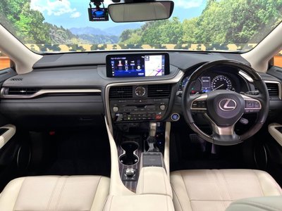 صورة 2 لـ 2021 Lexus RX