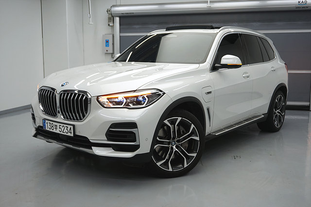 BMW X5 - View 1