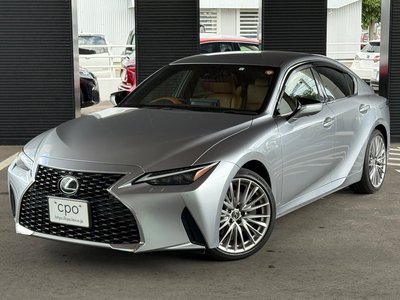 LEXUS IS