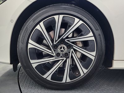 MERCEDES-BENZ E-CLASS - 6