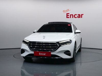 MERCEDES-BENZ E-CLASS - 2