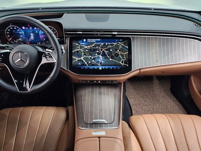 MERCEDES-BENZ E-CLASS - 5