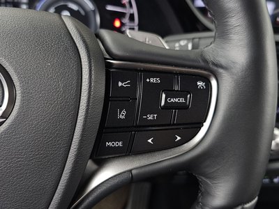صورة مصغرة 35 لـ 2025 Lexus ES