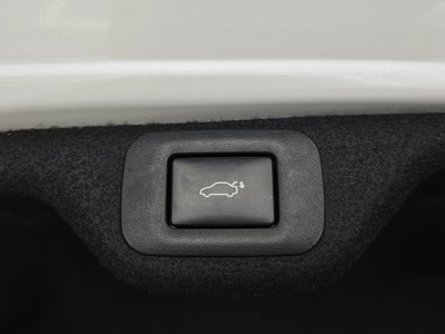 صورة مصغرة 32 لـ 2025 Lexus ES