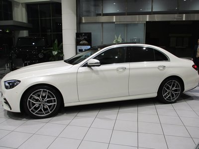 MERCEDES-BENZ E-CLASS - 10