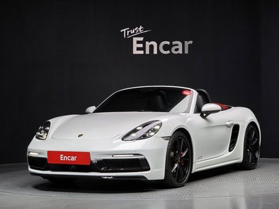PORSCHE 718 BOXSTER - 1