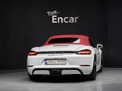 PORSCHE 718 BOXSTER - 3
