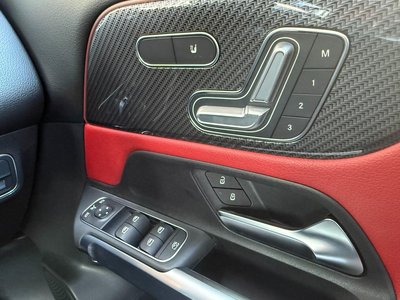 صورة مصغرة 28 لـ 2023 Mercedes-BENZ GLB AMG