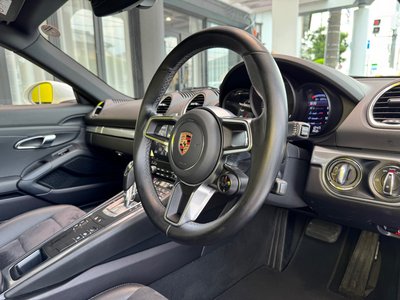 صورة 4 لـ 2020 Porsche 718