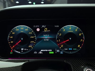 MERCEDES-BENZ CLS - 8