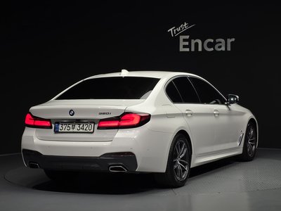 BMW 5 SERIES - 4