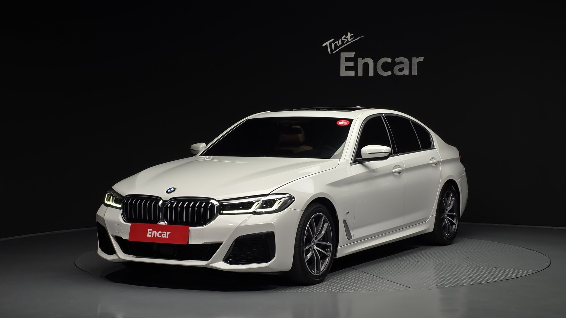 BMW 5 SERIES - View 1