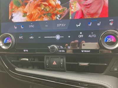 صورة مصغرة 27 لـ 2022 Lexus NX