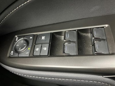 صورة مصغرة 26 لـ 2022 Lexus NX