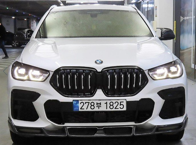 BMW X6 - View 1