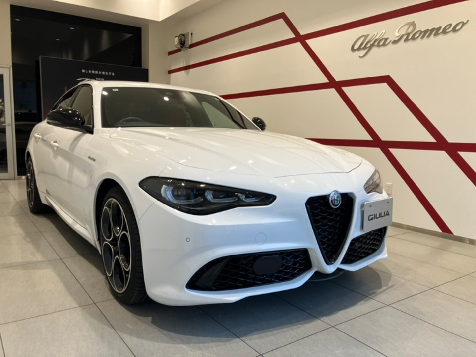 صورة 1 لـ 2024 ALFA Romeo JULIA