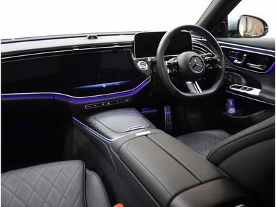 MERCEDES-BENZ E-CLASS - 8