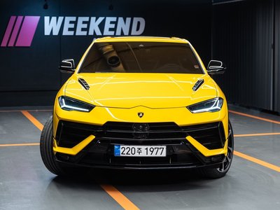 LAMBORGHINI URUS - 2