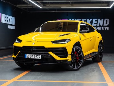 LAMBORGHINI URUS - 1