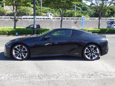 LEXUS LC - 10
