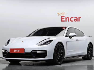 PORSCHE PANAMERA - 1