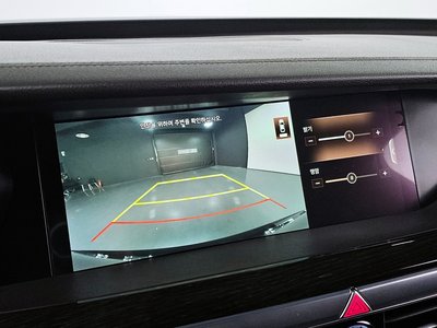 2019 Genesis G90 — миниатюра 16