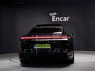 PORSCHE PANAMERA - 3