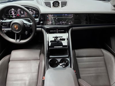 PORSCHE PANAMERA - 5