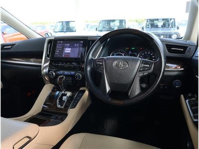 TOYOTA ALPHARD - 3