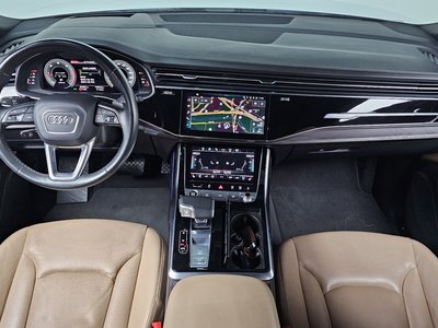 AUDI Q8 - 5