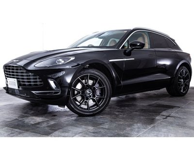 ASTON MARTIN DBX - 7