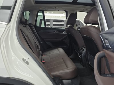 2024 BMW X3 thumbnail 17