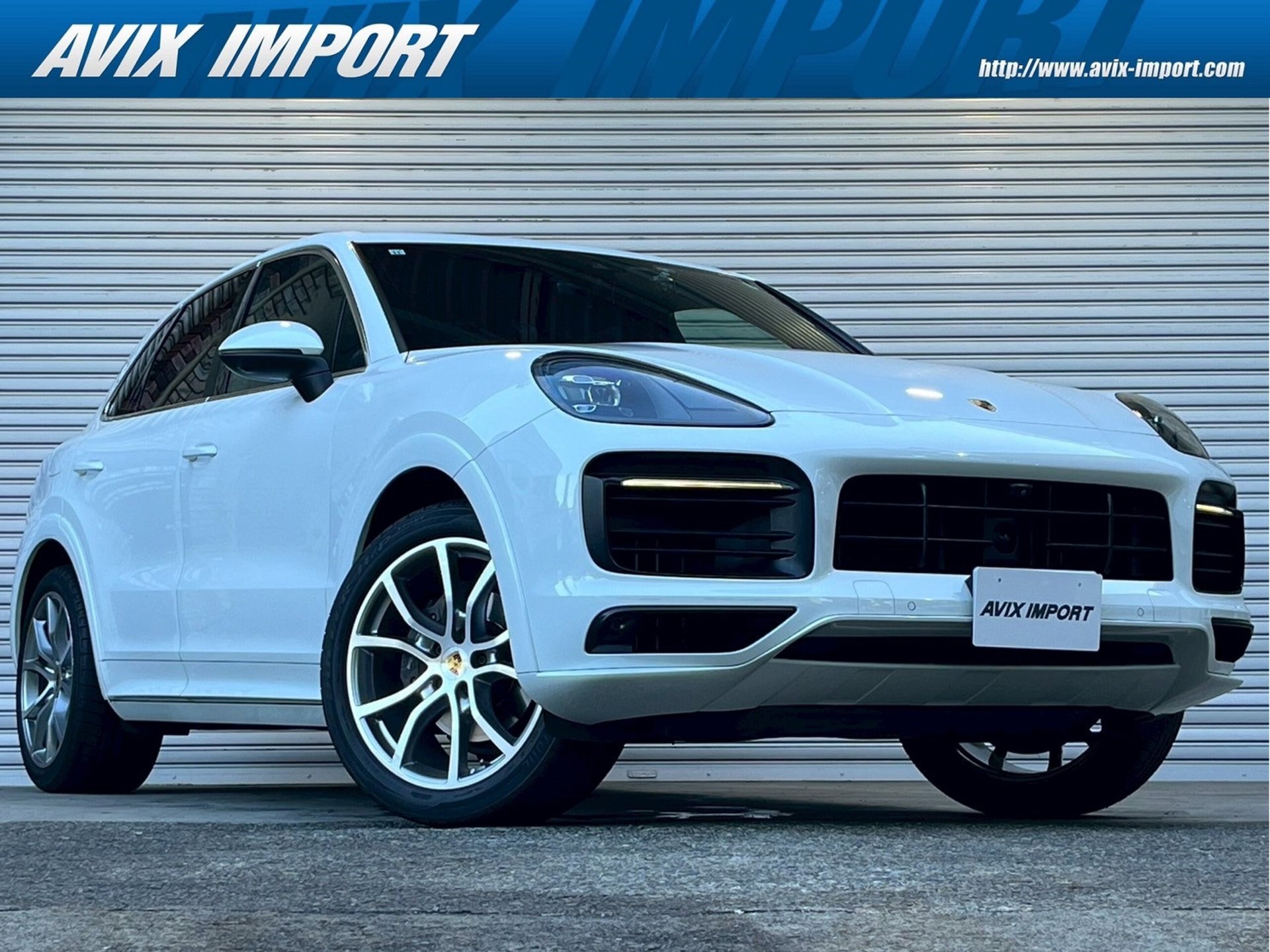 PORSCHE CAYENNE - View 1