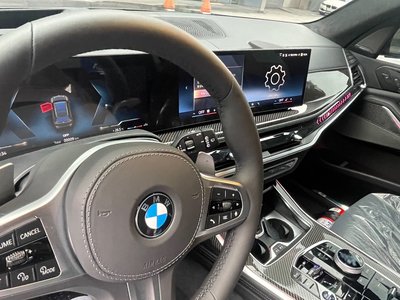 BMW X7 - 7