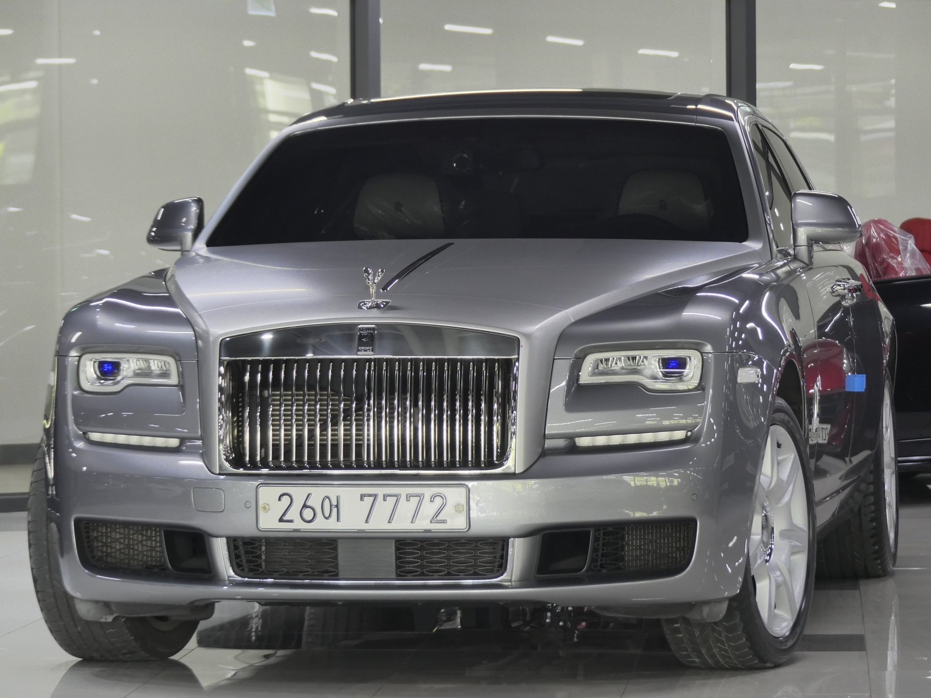 ROLLS ROYCE GHOST - View 1