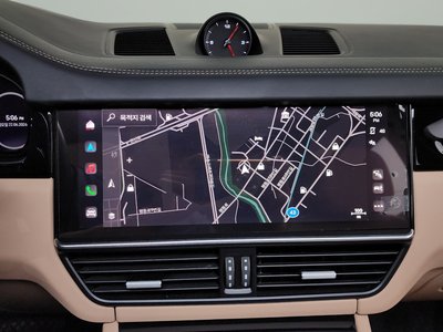 2022 Porsche CAYENNE — миниатюра 12