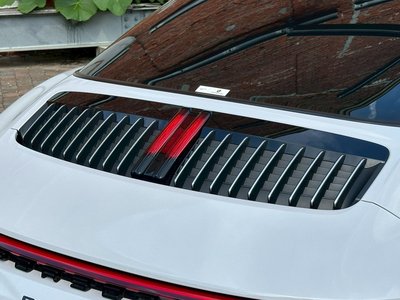 2023 Porsche 911 — миниатюра 26