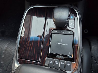 LEXUS LS - 10