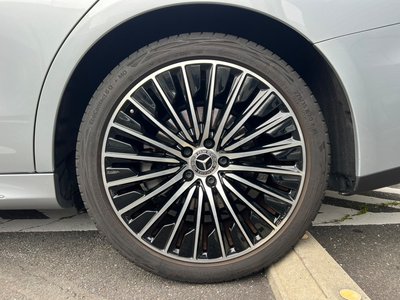 MERCEDES-BENZ E-CLASS - 7