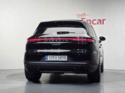 PORSCHE CAYENNE - 4