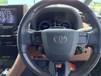 2025 Toyota VELLFIRE — фото 6