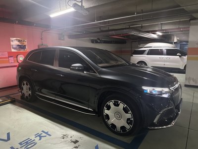 MERCEDES-BENZ EQS - 5