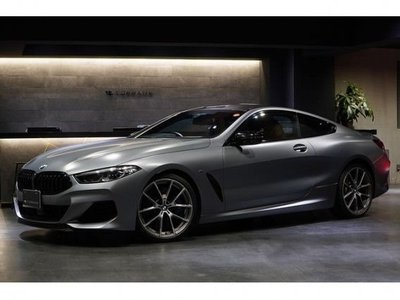 BMW 8 SERIES - 1