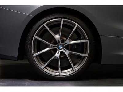 BMW 8 SERIES - 8