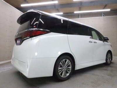 TOYOTA ALPHARD - 3