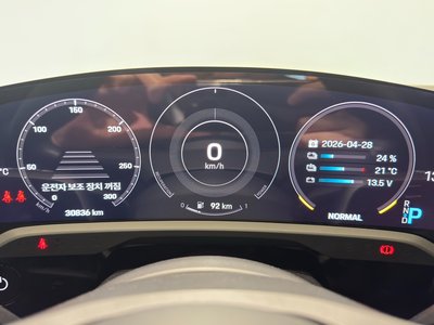 PORSCHE TAYCAN - 10